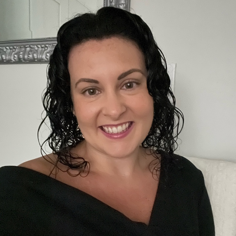 Meet your Posher, Gina